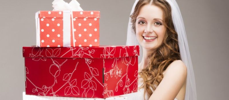 Bons cadeaux de mariage pour la mariée