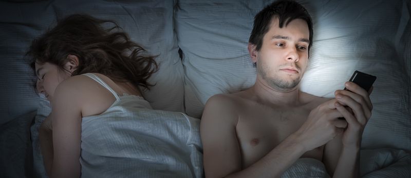 Semne de înșelăciune emoțională