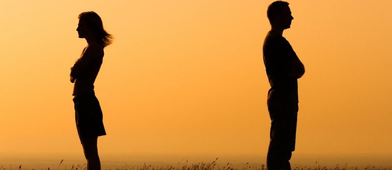 Prevenir el daño de la traición en una relación
